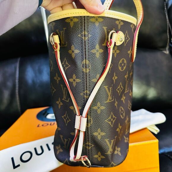 Brand New Louis Vuitton Neverfull PM Beige Interior - Picture 7 of 14